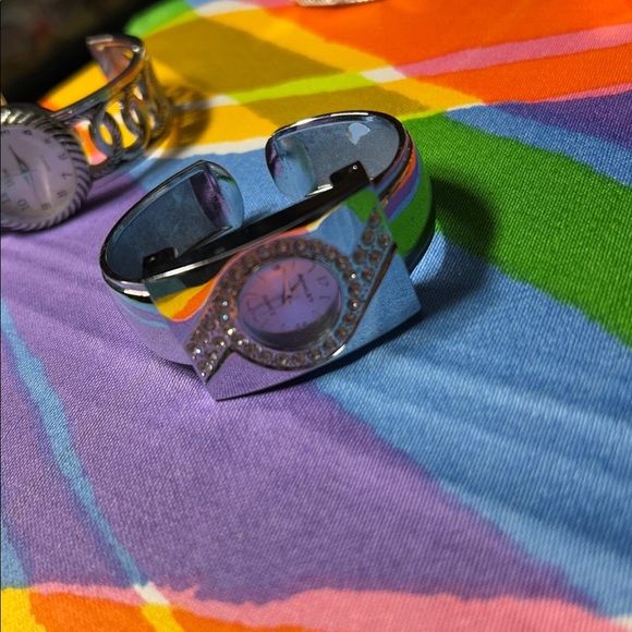 Lot of cuff  Metal and Beaded Bracelet watches  Set - Picture 8 of 16